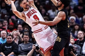 欧博网页版 -勒沃库森训练开放日，转会期豪取连胜引欢呼，NBA季后赛在即，球队文化再被提及的简单介绍