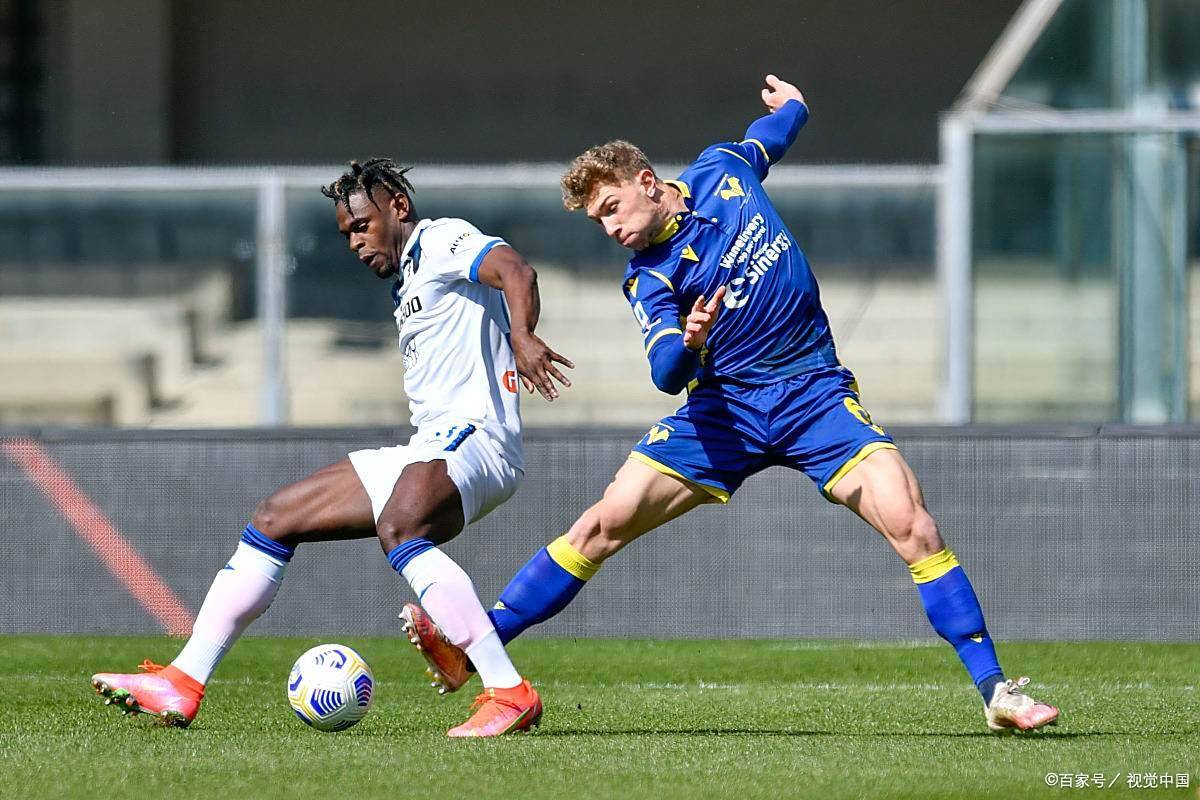 赛前费耶诺德调整名单以备意甲；强势反弹环节打磨；气氛紧张；心理建设被强调的简单介绍